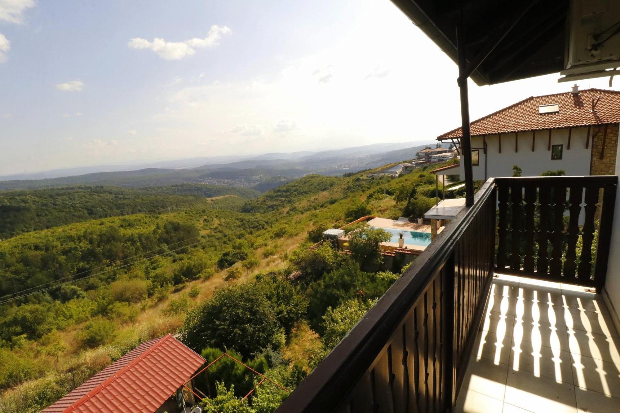 Family Hotel Arbanashka Sreshta Arbanasi Exterior photo